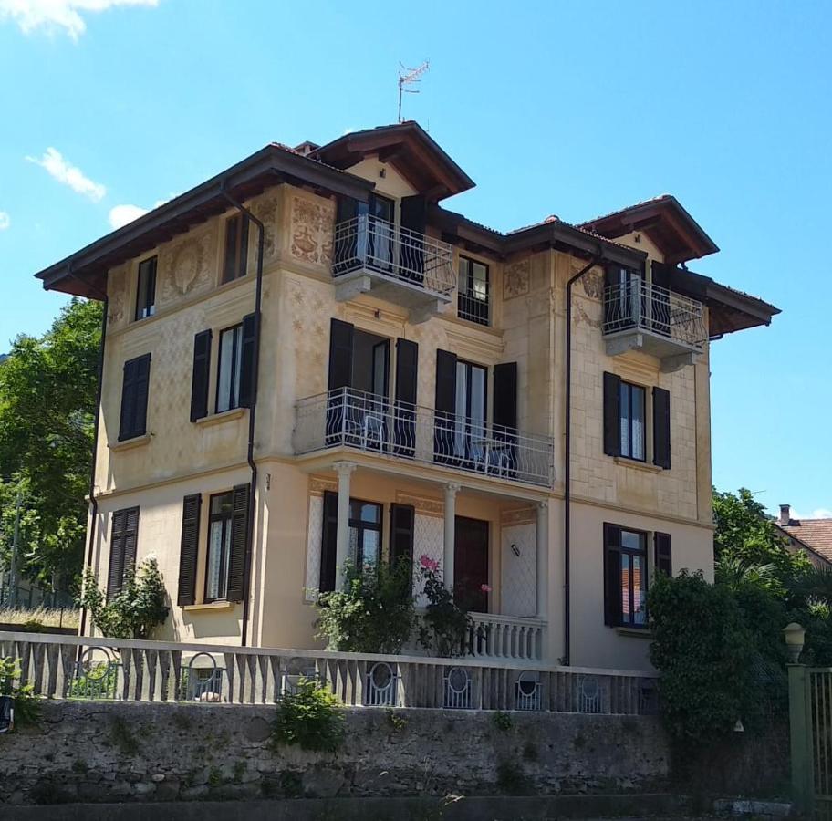 Villa Peachey, Intero Piano Con Giardino สเตรซา ภายนอก รูปภาพ