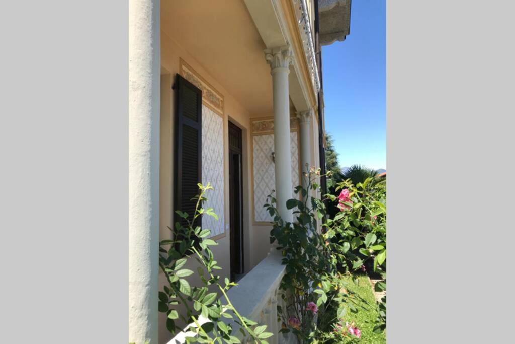 Villa Peachey, Intero Piano Con Giardino สเตรซา ภายนอก รูปภาพ