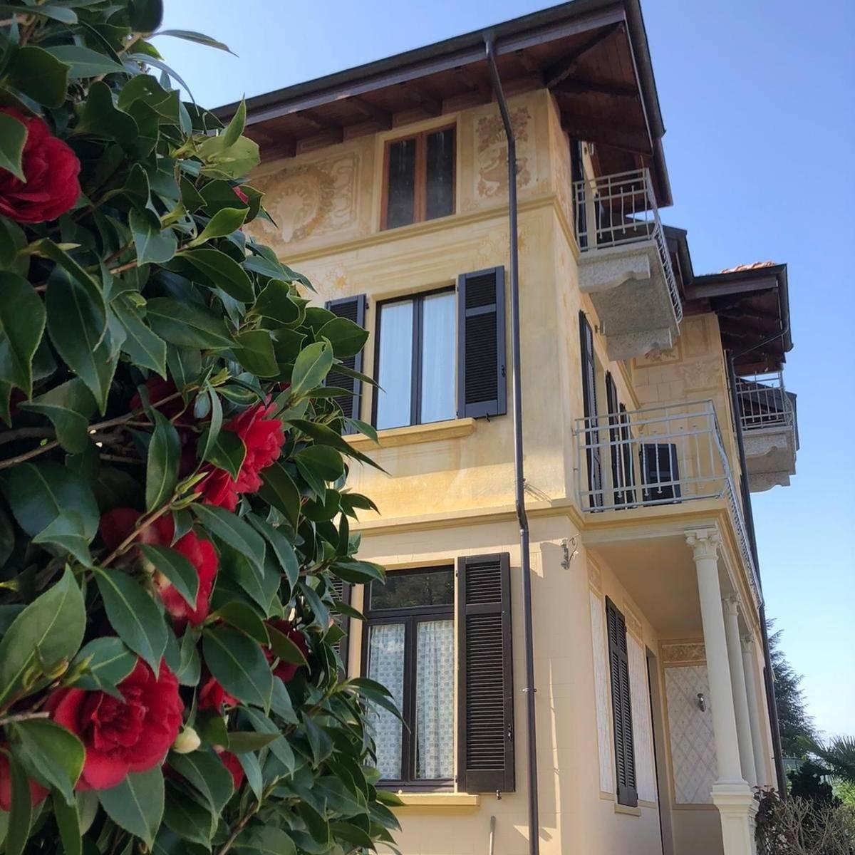 Villa Peachey, Intero Piano Con Giardino สเตรซา ภายนอก รูปภาพ